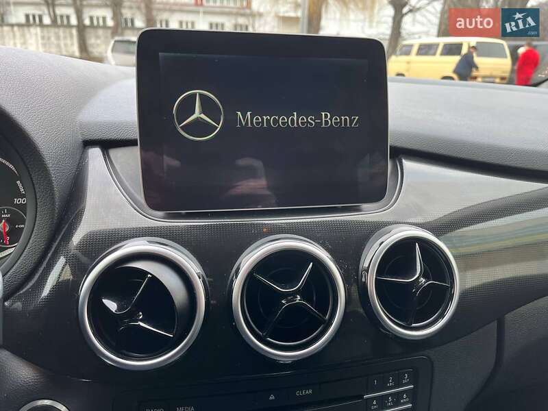 Хетчбек Mercedes-Benz B-Class 2016 в Житомирі
