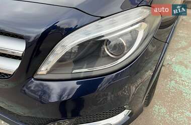 Хэтчбек Mercedes-Benz B-Class 2016 в 