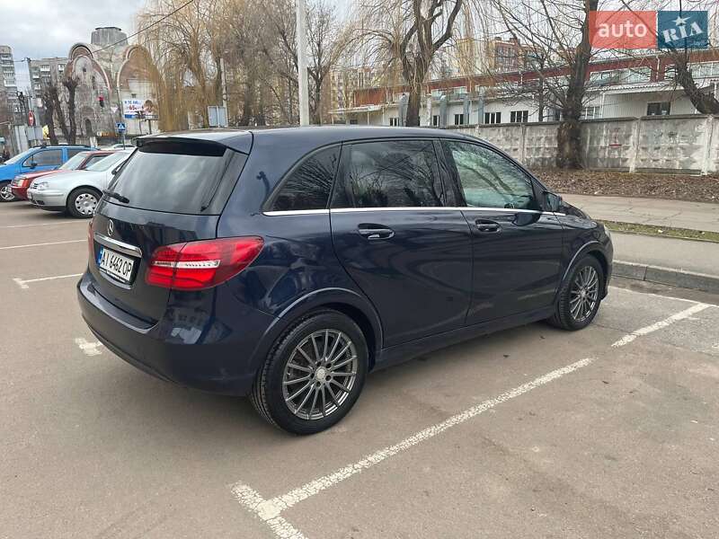 Хетчбек Mercedes-Benz B-Class 2016 в Житомирі