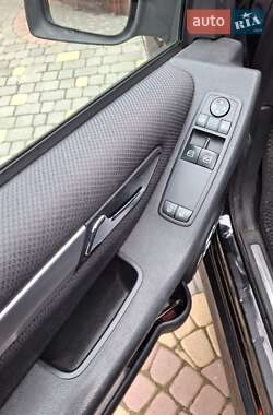 Хетчбек Mercedes-Benz B-Class 2009 в 