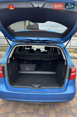 Хэтчбек Mercedes-Benz B-Class 2016 в 