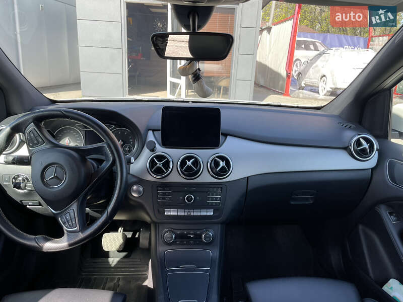 Хэтчбек Mercedes-Benz B-Class 2016 в Днепре
