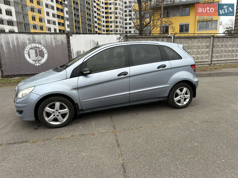 Хетчбек Mercedes-Benz B-Class 2006 в Києві фото 46 Хетчбек Mercedes-Benz B-Class 2006 в Києві
