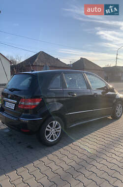 Хэтчбек Mercedes-Benz B-Class 2010 в Мукачево