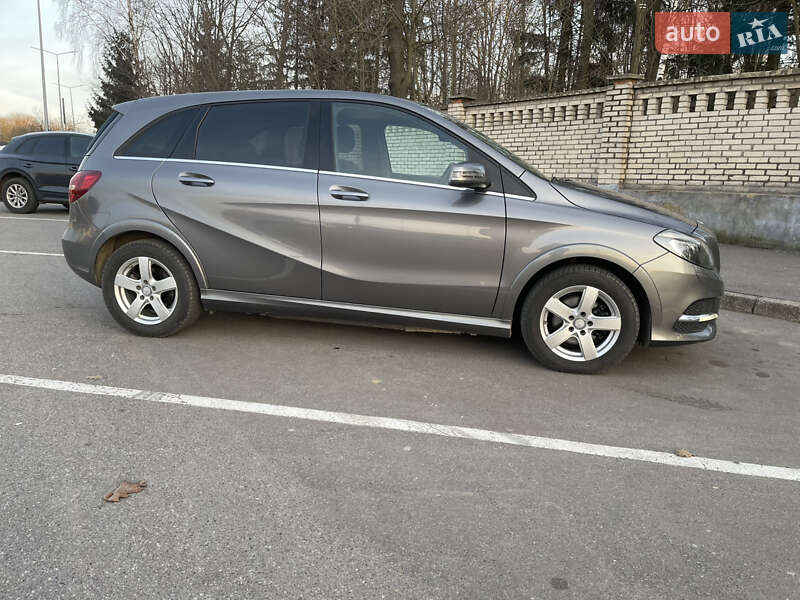 Хэтчбек Mercedes-Benz B-Class 2016 в Виннице