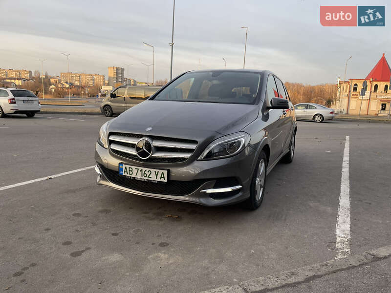 Хэтчбек Mercedes-Benz B-Class 2016 в Виннице