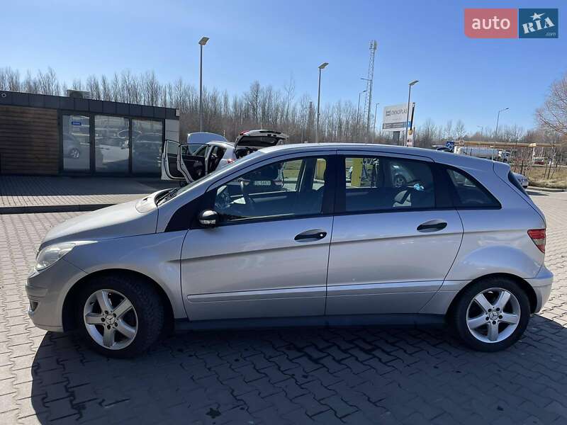 Хэтчбек Mercedes-Benz B-Class 2006 в 