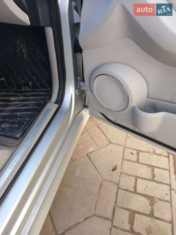 Хэтчбек Mercedes-Benz B-Class 2011 в Шумске