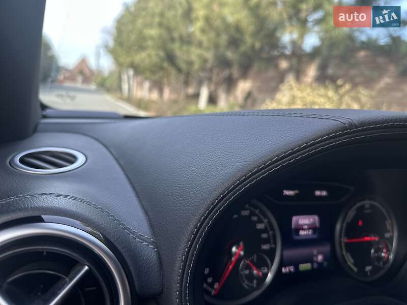 Хэтчбек Mercedes-Benz B-Class 2016 в Киеве