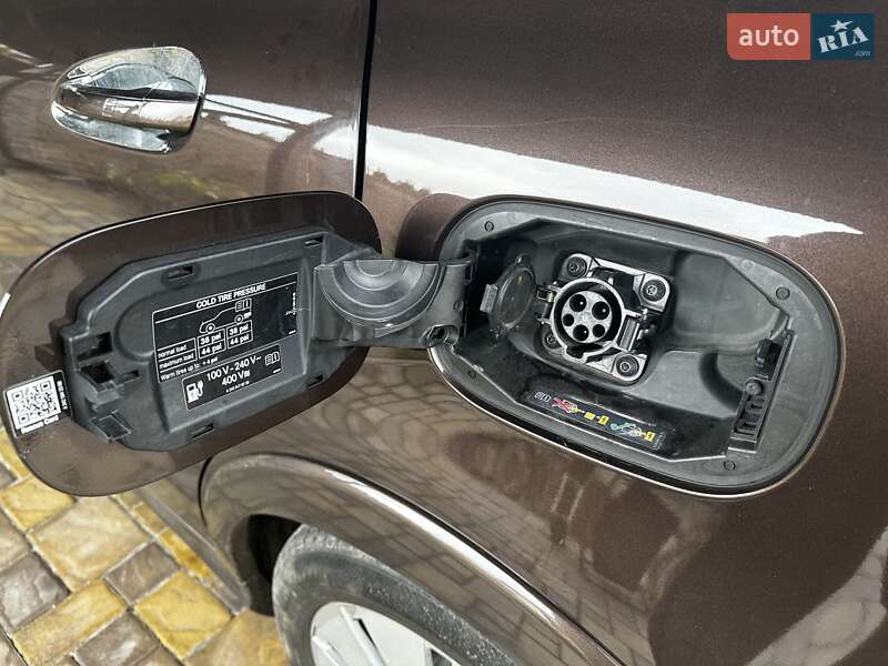 Хэтчбек Mercedes-Benz B-Class 2016 в Киеве