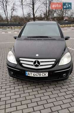 Хэтчбек Mercedes-Benz B-Class 2006 в 