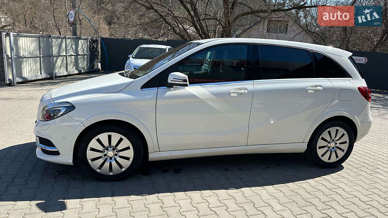 Хэтчбек Mercedes-Benz B-Class 2015 в Черновцах