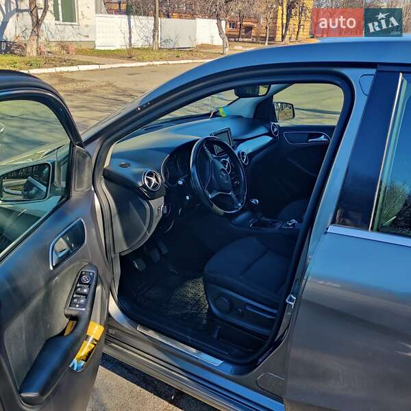 Хэтчбек Mercedes-Benz B-Class 2013 в Ирпене