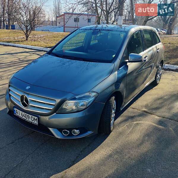 Хэтчбек Mercedes-Benz B-Class 2013 в Ирпене