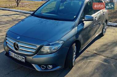 Хэтчбек Mercedes-Benz B-Class 2013 в 