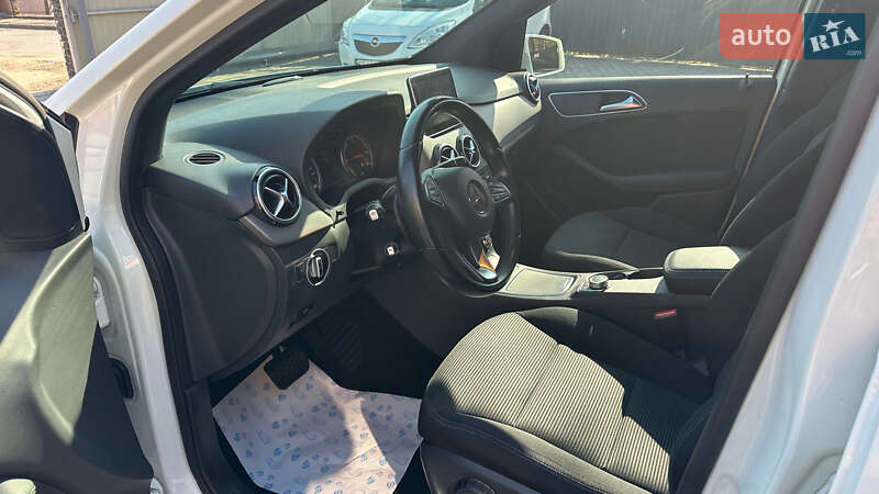 Хэтчбек Mercedes-Benz B-Class 2015 в Черновцах