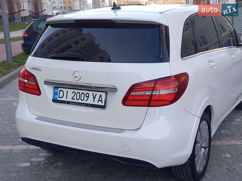 Хэтчбек Mercedes-Benz B-Class 2017 в Виннице фото 7 Хэтчбек Mercedes-Benz B-Class 2017 в Виннице