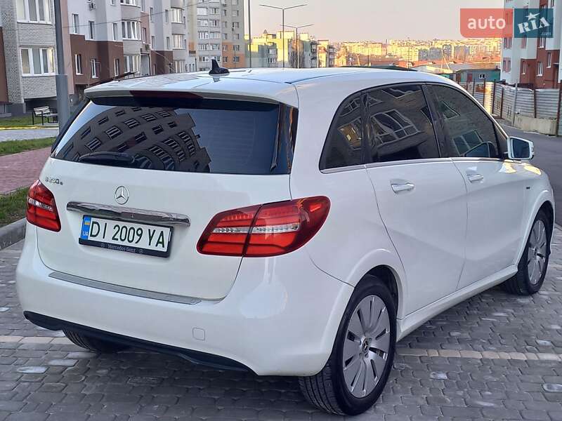 Хэтчбек Mercedes-Benz B-Class 2017 в Виннице фото 5 Хэтчбек Mercedes-Benz B-Class 2017 в Виннице