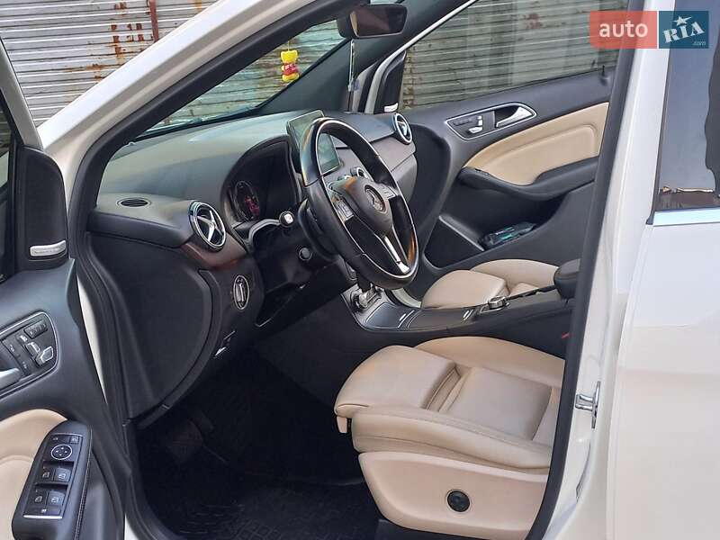 Хэтчбек Mercedes-Benz B-Class 2017 в Виннице фото 28 Хэтчбек Mercedes-Benz B-Class 2017 в Виннице