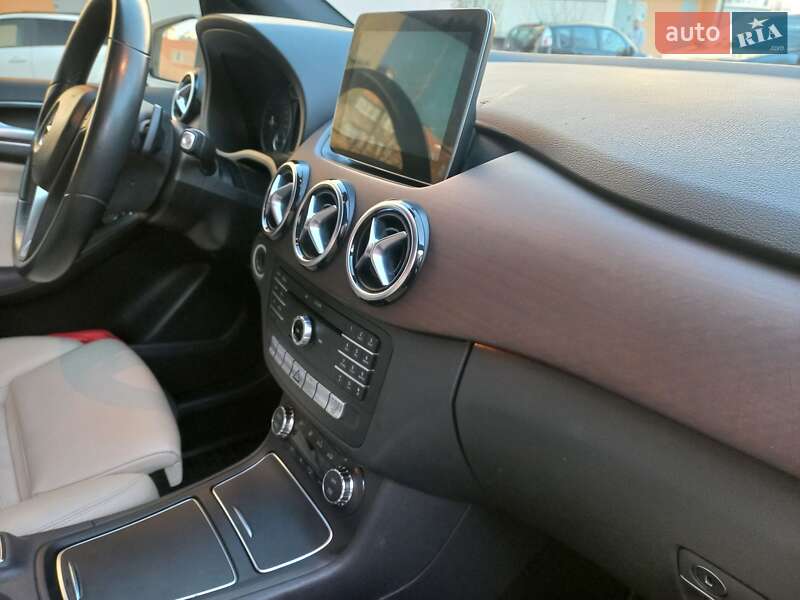 Хэтчбек Mercedes-Benz B-Class 2017 в Виннице фото 51 Хэтчбек Mercedes-Benz B-Class 2017 в Виннице