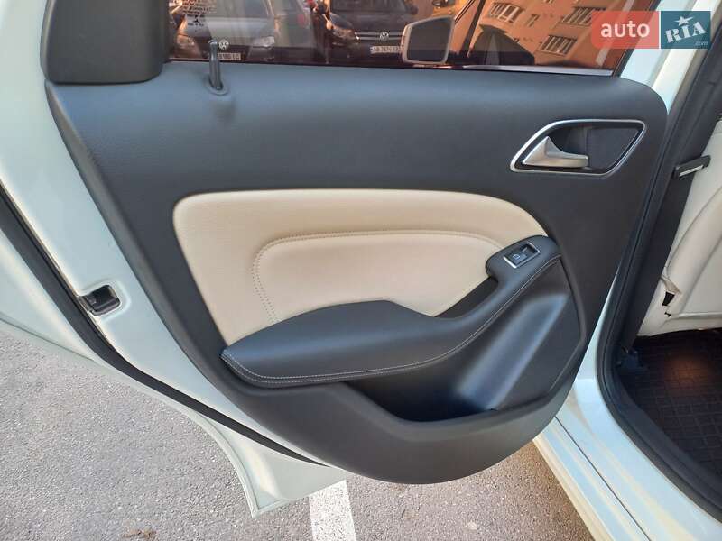 Хэтчбек Mercedes-Benz B-Class 2017 в Виннице фото 62 Хэтчбек Mercedes-Benz B-Class 2017 в Виннице