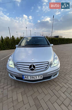Хэтчбек Mercedes-Benz B-Class 2008 в 