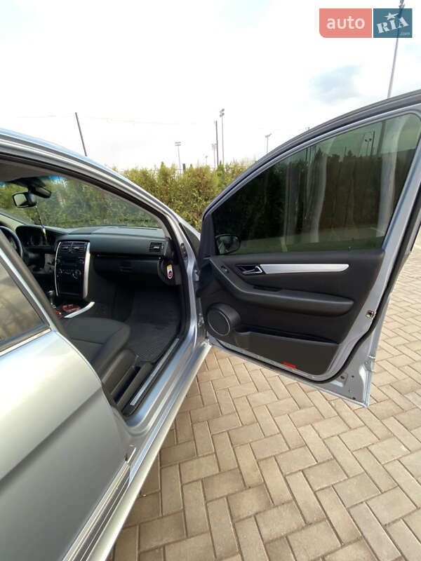 Хэтчбек Mercedes-Benz B-Class 2008 в Кривом Роге фото 7 Хэтчбек Mercedes-Benz B-Class 2008 в Кривом Роге