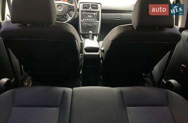 Хэтчбек Mercedes-Benz B-Class 2009 в 