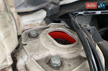 Хэтчбек Mercedes-Benz B-Class 2009 в 