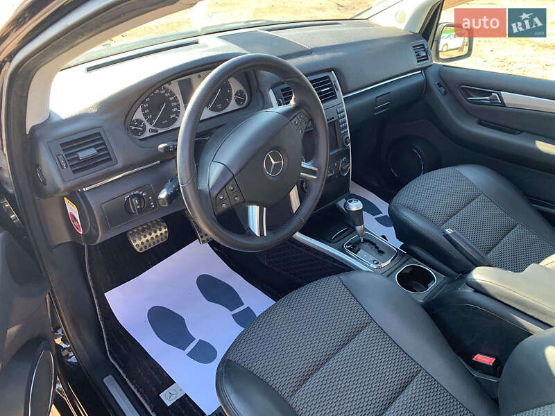 Хэтчбек Mercedes-Benz B-Class 2010 в Киеве