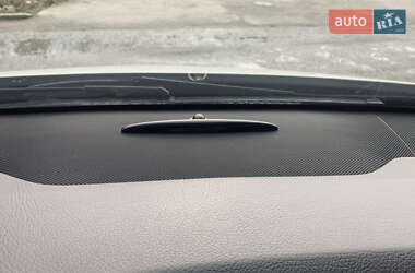 Хэтчбек Mercedes-Benz B-Class 2014 в 