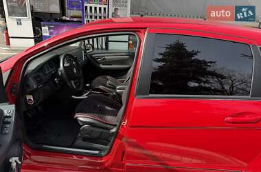 Хэтчбек Mercedes-Benz B-Class 2011 в 