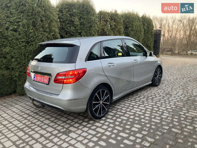 Хетчбек Mercedes-Benz B-Class 2012 в Золочеві