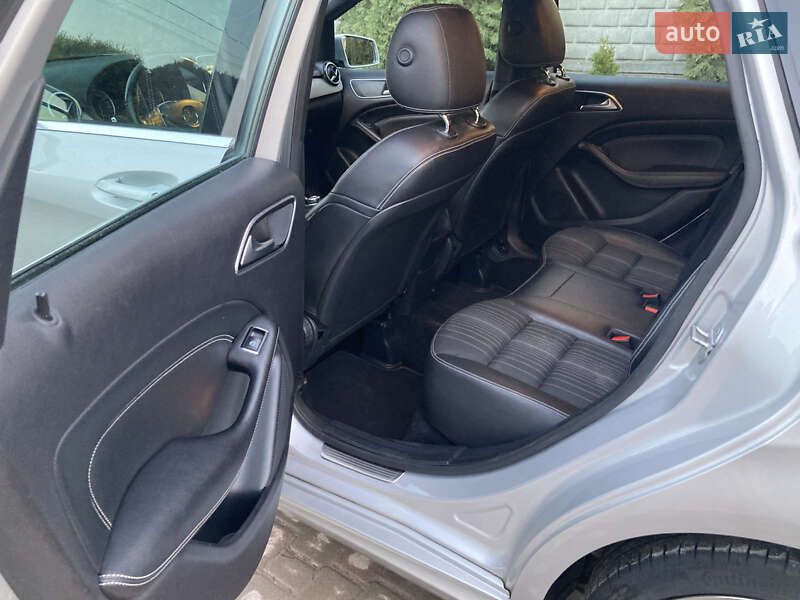 Хетчбек Mercedes-Benz B-Class 2012 в Золочеві