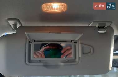 Хэтчбек Mercedes-Benz B-Class 2015 в 