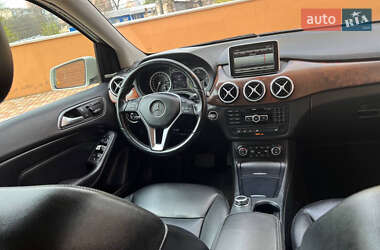 Хэтчбек Mercedes-Benz B-Class 2014 в 