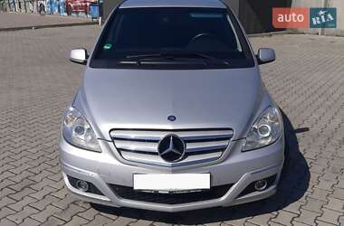 Хэтчбек Mercedes-Benz B-Class 2008 в 