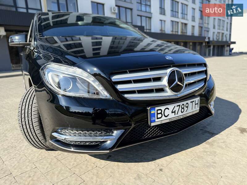 Хетчбек Mercedes-Benz B-Class 2014 в Новояворівську