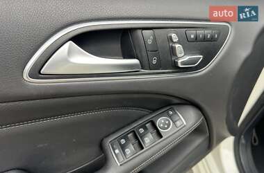 Хетчбек Mercedes-Benz B-Class 2015 в 