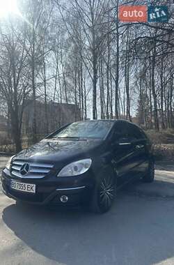 Хэтчбек Mercedes-Benz B-Class 2009 в 
