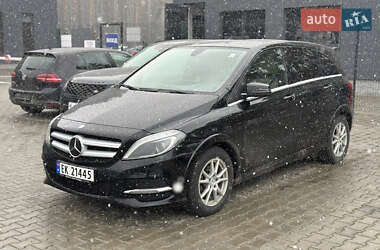 Хэтчбек Mercedes-Benz B-Class 2016 в 
