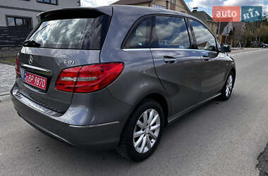 Хэтчбек Mercedes-Benz B-Class 2012 в 