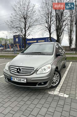 Хэтчбек Mercedes-Benz B-Class 2005 в 