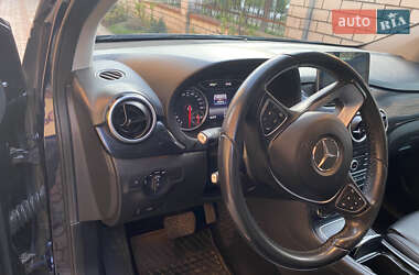 Хэтчбек Mercedes-Benz B-Class 2017 в 