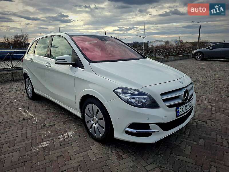 Хэтчбек Mercedes-Benz B-Class 2014 в Харькове