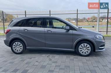 Хэтчбек Mercedes-Benz B-Class 2015 в 