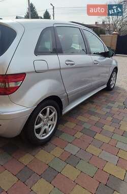 Хэтчбек Mercedes-Benz B-Class 2006 в 