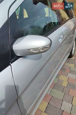 Хэтчбек Mercedes-Benz B-Class 2006 в 