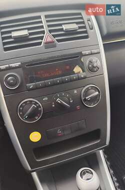 Хэтчбек Mercedes-Benz B-Class 2006 в 