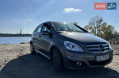 Хетчбек Mercedes-Benz B-Class 2009 в 